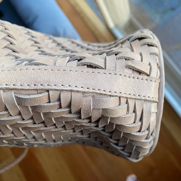 Bembien Woven Leather Tote Bag - Picture 10 of 13